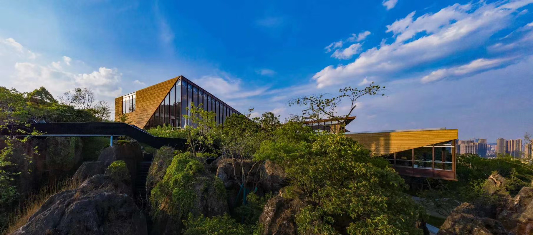 貴陽(yáng)大理動(dòng)車之旅