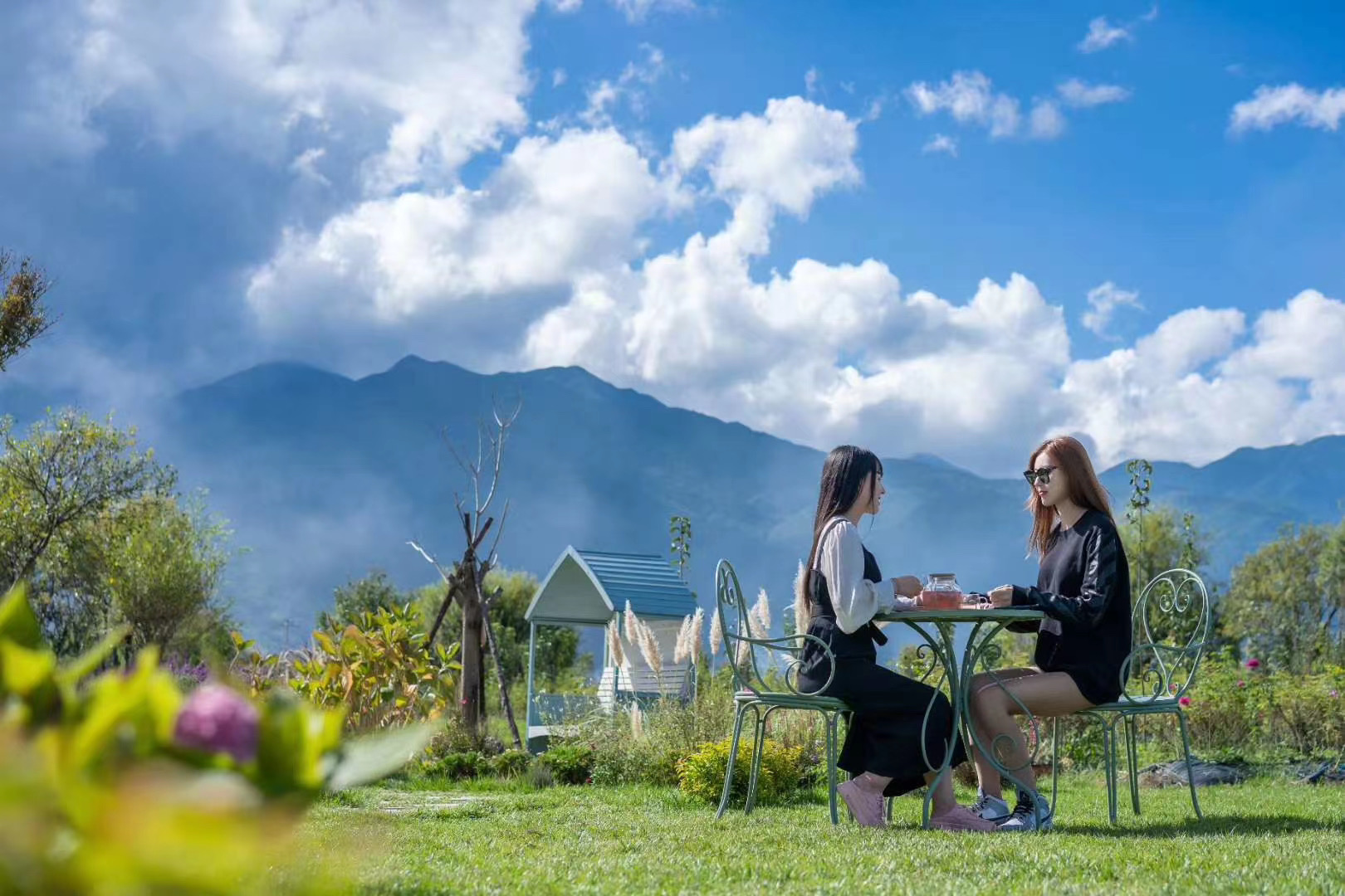大理會議獎勵會展汽車發(fā)布會戶外拓展訓練研學游學旅拍基地之大理花伴一生玫瑰莊園