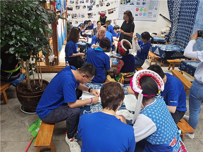 大理非遺扎染鮮花餅花漾時光體驗團建之旅