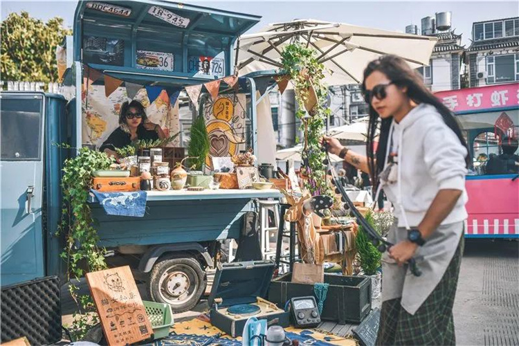 大理麋鹿星球——市集美食、文藝演出、潮人拍攝的新地標(biāo)，原四季集市，是大理小眾打卡地