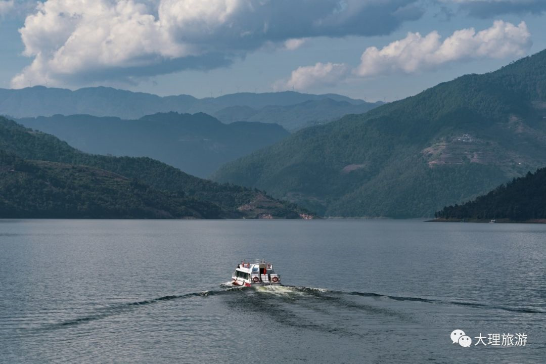 大理會(huì)務(wù)公司：“滇紅一號(hào)”游輪即將通航，“五彩瀾滄江”新玩法立馬走起！